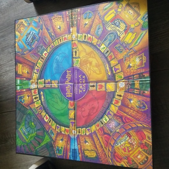 Harry Potter Trivia Board Game - Picture 10 of 11